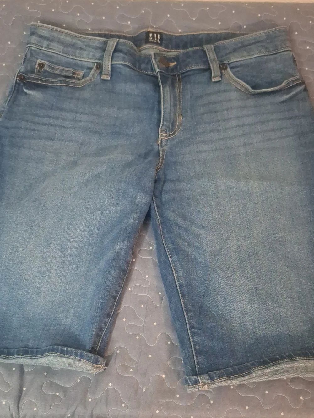 GAP Women's Blue Denim Bermuda Shorts size 27